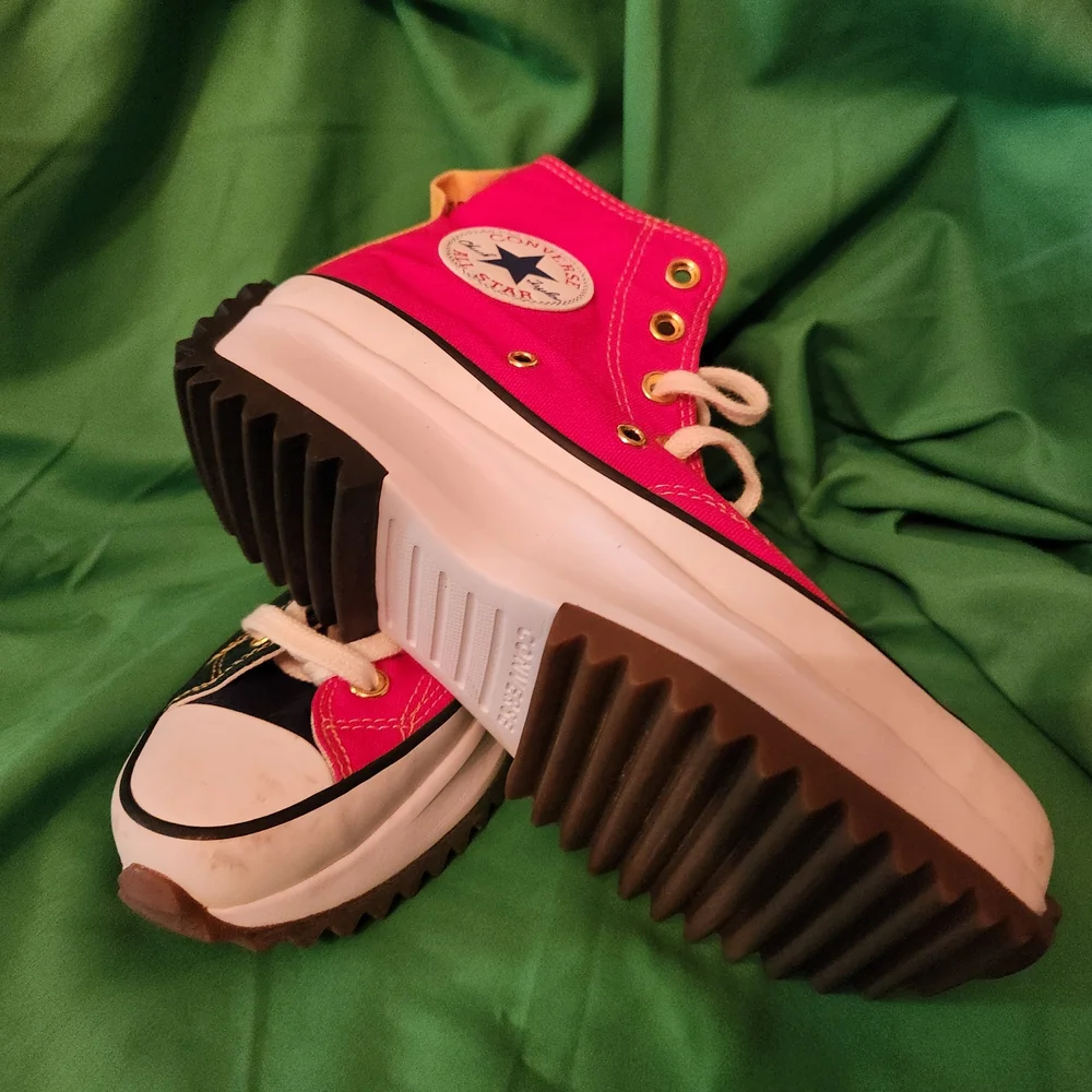 Converse High-Top Sneakers - Picture 3 of 4